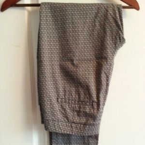 🔥HOT DEAL🔥Suzy Shier Dress Pants